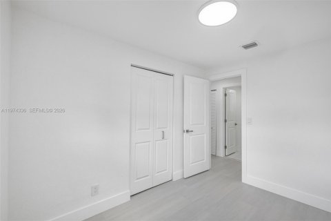 Купить виллу или дом в Холливуд, Флорида 4 спальни, 102.19м2, № 2036605 - фото 16