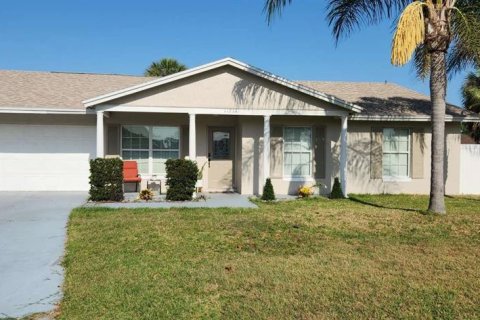 Casa en venta en Orlando, Florida, 3 dormitorios, 120.77 m2 № 1913284 - foto 1