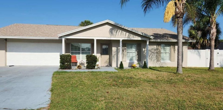 Casa en Orlando, Florida 3 dormitorios, 120.77 m2 № 1913284