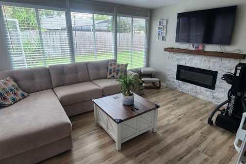 Casa en venta en Orlando, Florida, 3 dormitorios, 120.77 m2 № 1913284 - foto 2