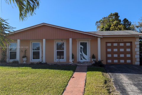Villa ou maison à vendre à Miami, Floride: 3 chambres, 149.67 m2 № 1804383 - photo 4