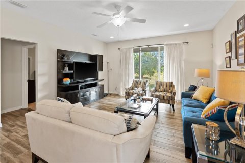 House in Orlando, Florida 3 bedrooms, 166.85 sq.m. № 1648860 - photo 11