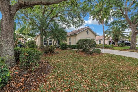 Villa ou maison à louer à Bradenton, Floride: 3 chambres, 201.78 m2 № 2136352 - photo 3