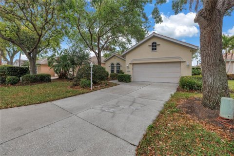 Villa ou maison à louer à Bradenton, Floride: 3 chambres, 201.78 m2 № 2136352 - photo 5