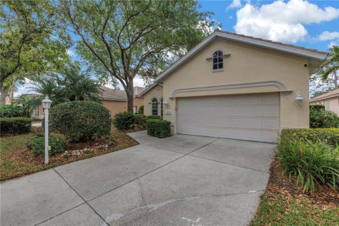 Villa ou maison à louer à Bradenton, Floride: 3 chambres, 201.78 m2 № 2136352 - photo 6