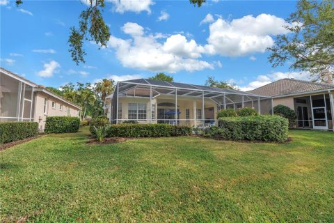 Villa ou maison à louer à Bradenton, Floride: 3 chambres, 201.78 m2 № 2136352 - photo 2