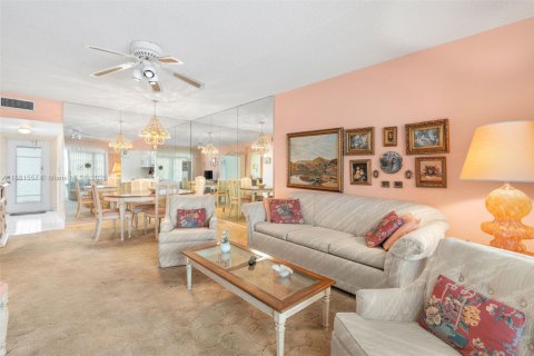 Condominio en venta en Margate, Florida, 1 dormitorio, 68.65 m2 № 1977862 - foto 10