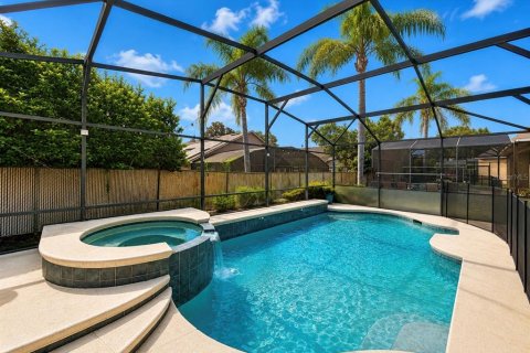 House in Kissimmee, Florida 5 bedrooms, 251.67 sq.m. № 2289939 - photo 5