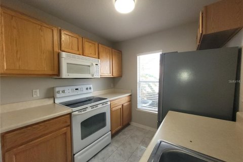 Touwnhouse à louer à Lakeland, Floride: 3 chambres, 164.53 m2 № 2115147 - photo 11