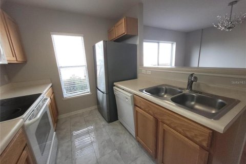 Touwnhouse à louer à Lakeland, Floride: 3 chambres, 164.53 m2 № 2115147 - photo 12