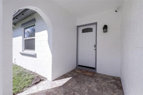 Villa ou maison à vendre à Orlando, Floride: 4 chambres, 128.67 m2 № 2419100 - photo 5