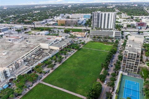 Купить кондоминиум в Майами, Флорида 2 спальни, 109.72м2, № 1956952 - фото 20