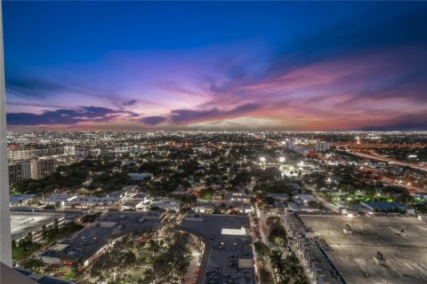 Купить кондоминиум в Майами, Флорида 2 спальни, 109.72м2, № 1956952 - фото 21