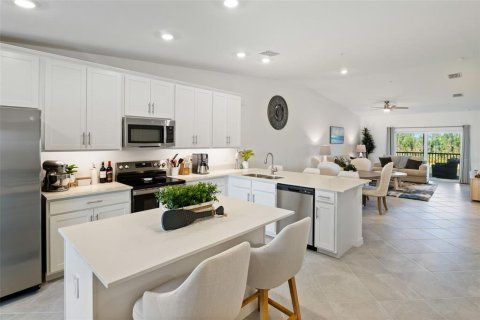 Copropriété à vendre à Punta Gorda, Floride: 2 chambres, 132.11 m2 № 2151270 - photo 2