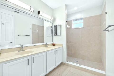 Touwnhouse à vendre à West Palm Beach, Floride: 4 chambres, 212.28 m2 № 2432856 - photo 28