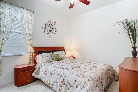 House in Orlando, Florida 5 bedrooms, 267 sq.m. № 1895016 - photo 15