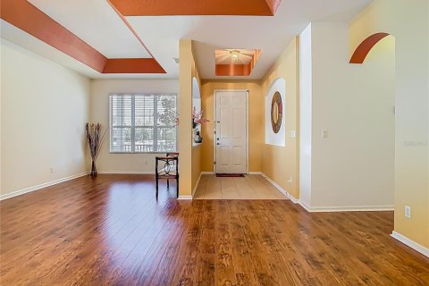 House in Orlando, Florida 5 bedrooms, 267 sq.m. № 1895016 - photo 6