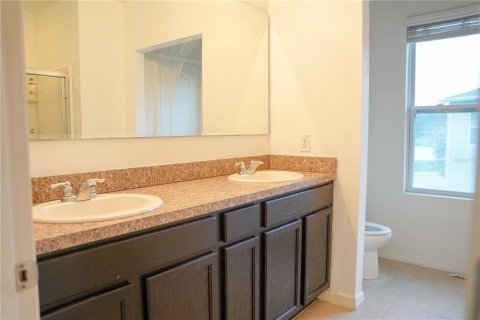 Townhouse in Orlando, Florida 3 bedrooms, 135.73 sq.m. № 1782902 - photo 18