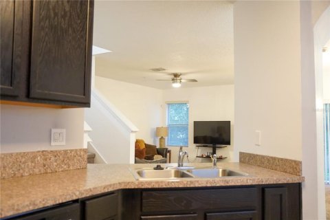 Townhouse in Orlando, Florida 3 bedrooms, 135.73 sq.m. № 1782902 - photo 12