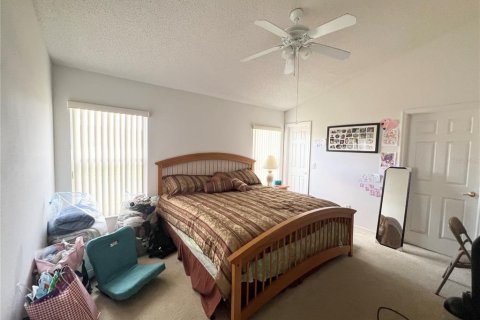 House in Kissimmee, Florida 4 bedrooms, 163.51 sq.m. № 1519999 - photo 14