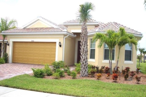 Villa ou maison à louer à Venice, Floride: 3 chambres, 177.54 m2 № 1917137 - photo 2