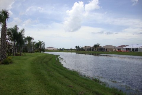 House in Venice, Florida 3 bedrooms, 177.54 sq.m. № 1917137 - photo 13