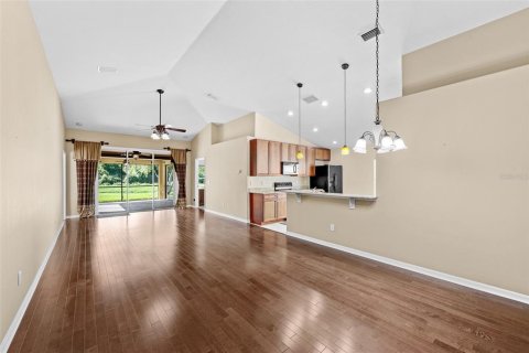 Casa en venta en Land O' Lakes, Florida, 3 dormitorios, 172.33 m2 № 2299597 - foto 8