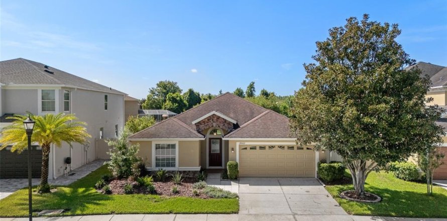 Casa en Land O' Lakes, Florida 3 dormitorios, 172.33 m2 № 2299597