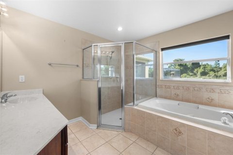 Casa en venta en Land O' Lakes, Florida, 3 dormitorios, 172.33 m2 № 2299597 - foto 16
