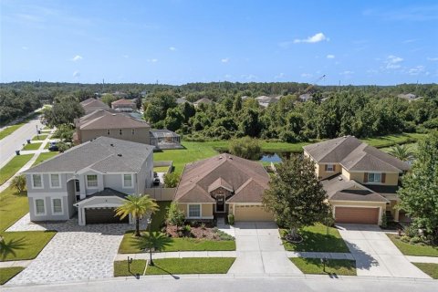 Casa en venta en Land O' Lakes, Florida, 3 dormitorios, 172.33 m2 № 2299597 - foto 2