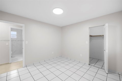 Снять в аренду виллу или дом в Хайалиа, Флорида 3 спальни, № 1991322 - фото 20