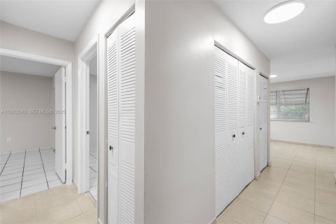 Снять в аренду виллу или дом в Хайалиа, Флорида 3 спальни, № 1991322 - фото 13