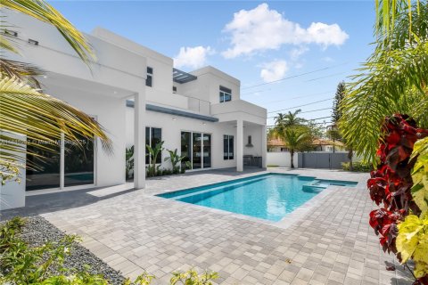 Villa ou maison à vendre à Doral, Floride: 5 chambres, 336.03 m2 № 1844171 - photo 5