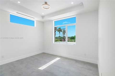 Villa ou maison à vendre à Doral, Floride: 5 chambres, 336.03 m2 № 1844171 - photo 27