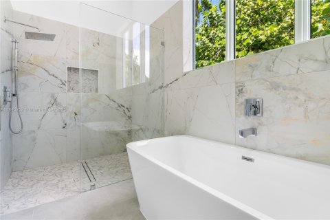 Villa ou maison à vendre à Doral, Floride: 5 chambres, 336.03 m2 № 1844171 - photo 18