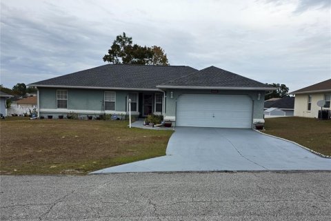 Villa ou maison à Ocala, Floride 4 chambres, 152.36 m2 № 2125383