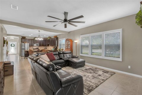 Casa en venta en Clermont, Florida, 4 dormitorios, 222.87 m2 № 1756997 - foto 12
