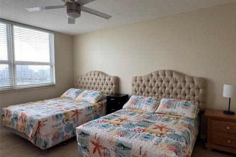 Copropriété à louer à Hallandale Beach, Floride: 2 chambres, 110.55 m2 № 2193776 - photo 11