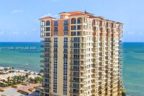 Copropriété à louer à Hallandale Beach, Floride: 2 chambres, 110.55 m2 № 2193776 - photo 20