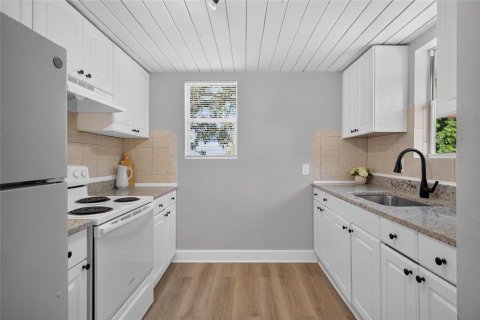 Villa ou maison à vendre à Sarasota, Floride: 3 chambres, 80.27 m2 № 2207992 - photo 3