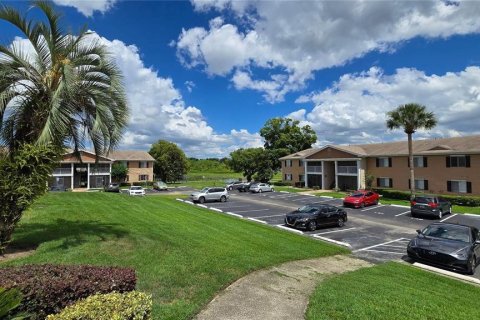Condo in Altamonte Springs, Florida, 2 bedrooms  № 2230781