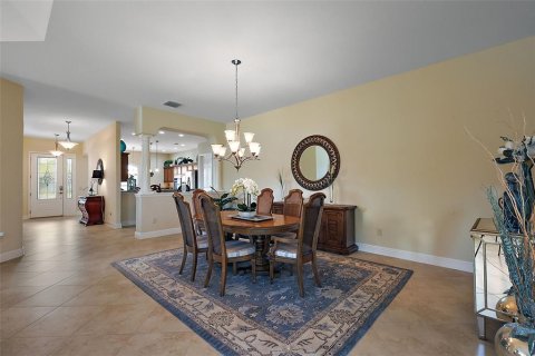 Villa ou maison à vendre à The Villages, Floride: 3 chambres, 241.73 m2 № 1879064 - photo 14