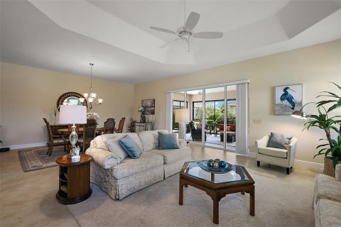 Villa ou maison à vendre à The Villages, Floride: 3 chambres, 241.73 m2 № 1879064 - photo 10