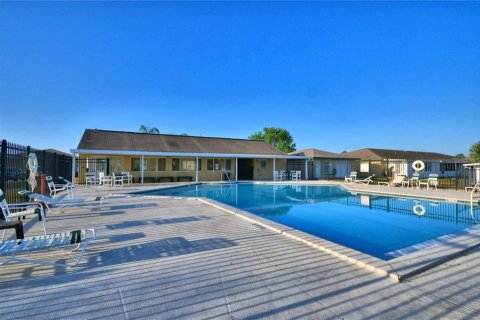 Condominio en venta en Winter Haven, Florida, 3 dormitorios, 99.68 m2 № 1880690 - foto 15