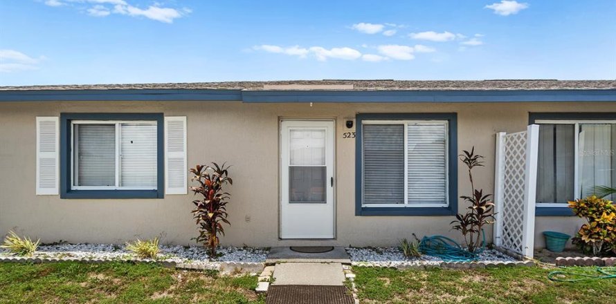 Condo in Winter Haven, Florida, 3 bedrooms № 1880690