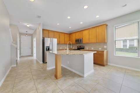 Adosado en alquiler en Windermere, Florida, 3 dormitorios, 174.75 m2 № 1914578 - foto 3