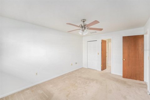Condo in Saint Petersburg, Florida, 2 bedrooms  № 2096634 - photo 22