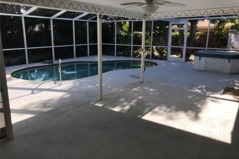 House in Bradenton, Florida 3 bedrooms, 140.56 sq.m. № 1855745 - photo 2