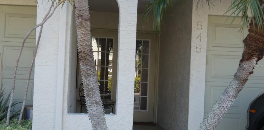 Adosado en Dunedin, Florida 3 dormitorios, 111.3 m2 № 1638173