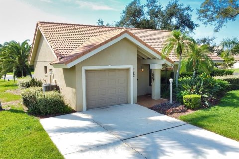 Villa ou maison à vendre à Nokomis, Floride: 2 chambres, 130.71 m2 № 2410628 - photo 2